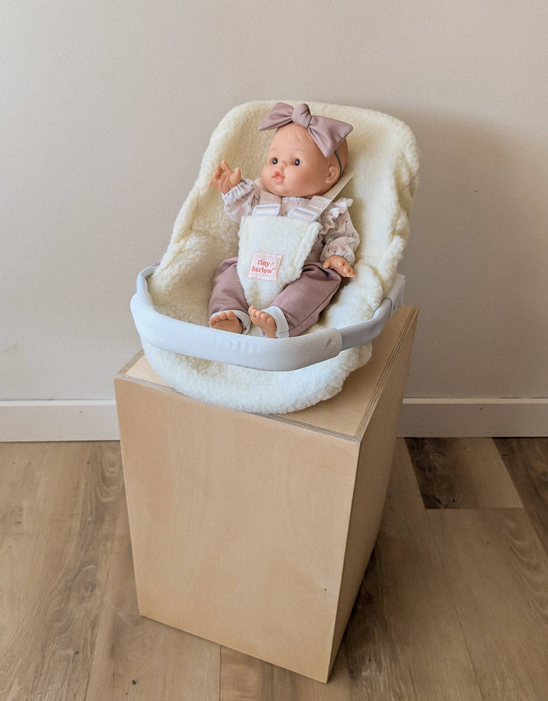 Doll Capseat Sherpa - Tiny Harlow