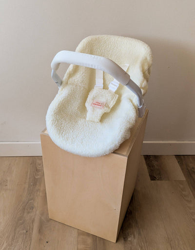 Doll Capseat Sherpa - Tiny Harlow