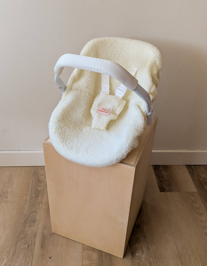 Doll Capseat Sherpa - Tiny Harlow