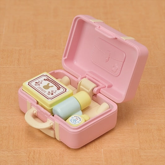 Calico Critters Weekend Travel Set -Snow Rabbit Mother