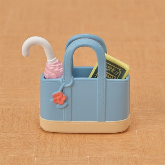 Calico Critters Weekend Travel Set -Snow Rabbit Mother