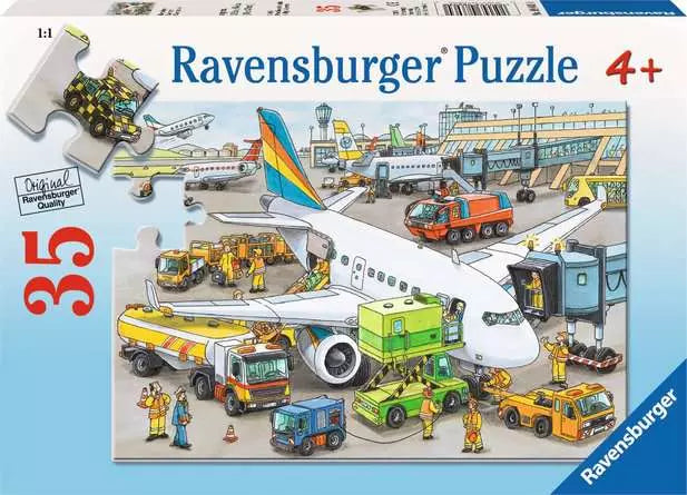 Busy Airport - 35 Pieces Puzzle