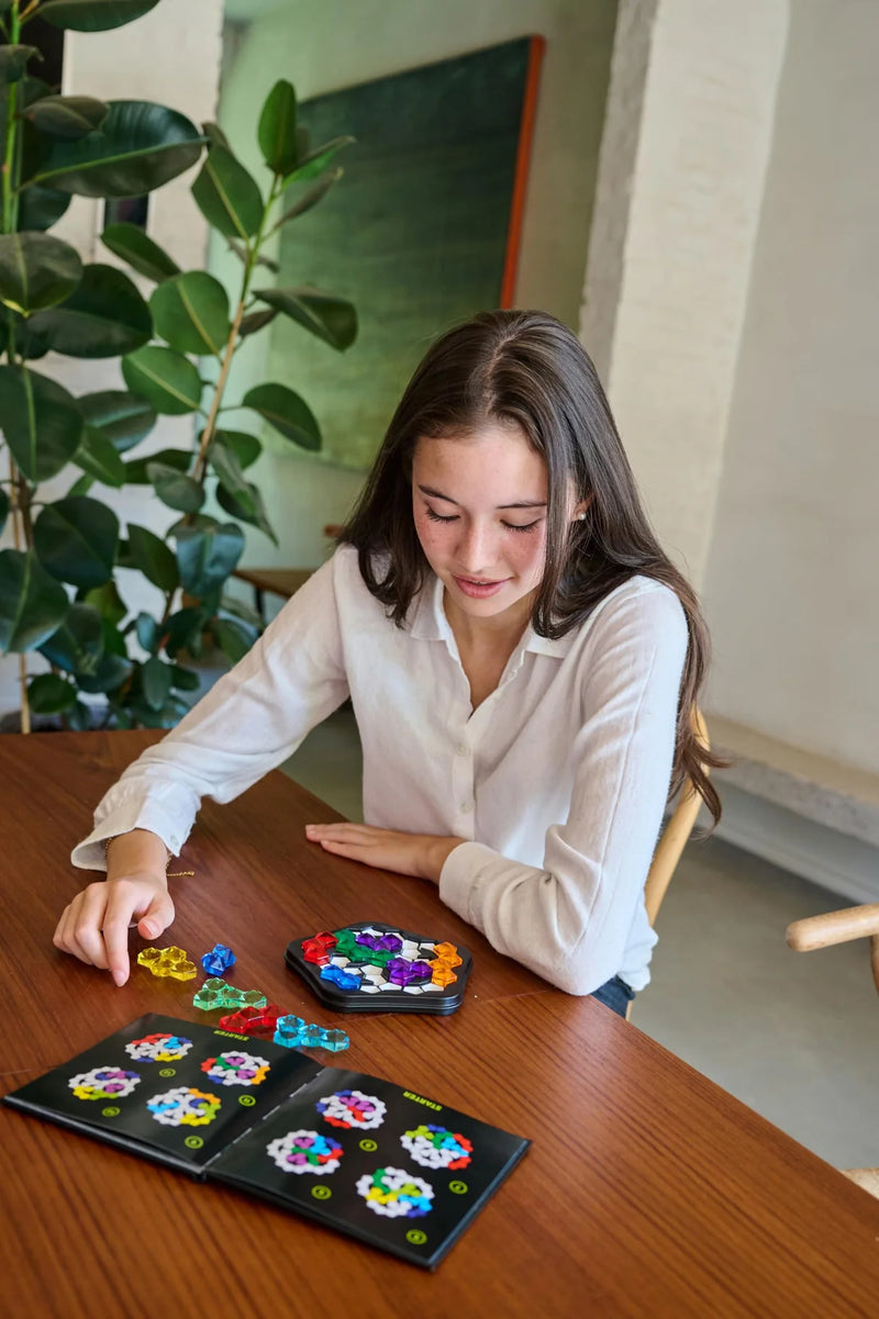 SmartGames IQ Deluxe: Pentagon