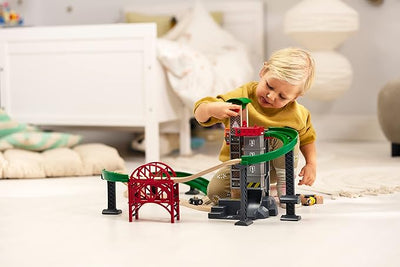 Brio Lift and Load Warehouse Set