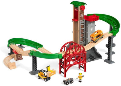 Brio Lift and Load Warehouse Set