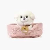 Tama, 18cm plush dog with collar and its faux fur basket