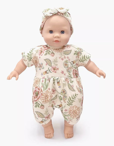 Noa romper with her jersey Lil-Rose headband
