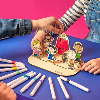 Peanuts:  Color-In’ Wooden Scene Kit