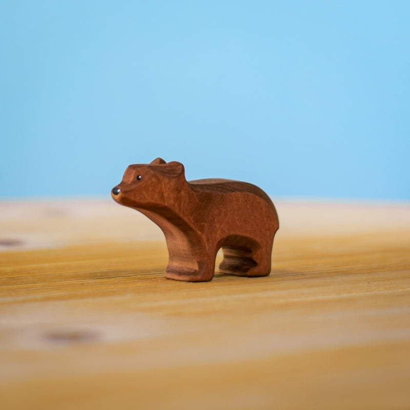Bear Cub, Nose Up