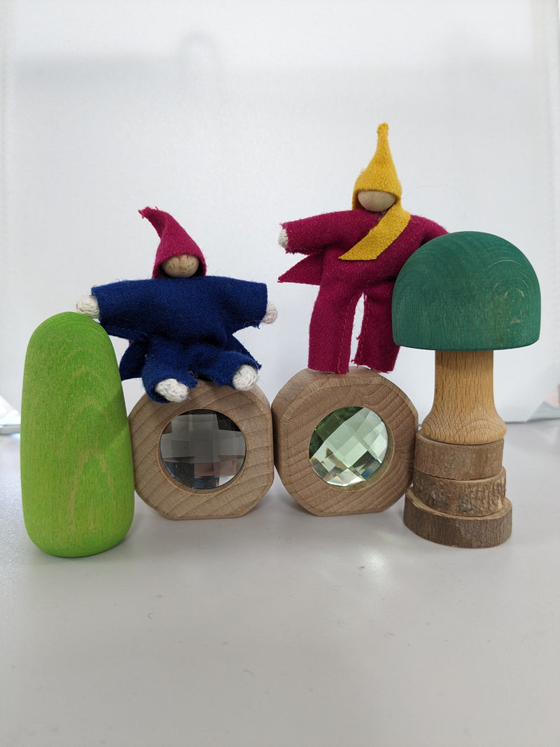 Small World Curiosity Set - I