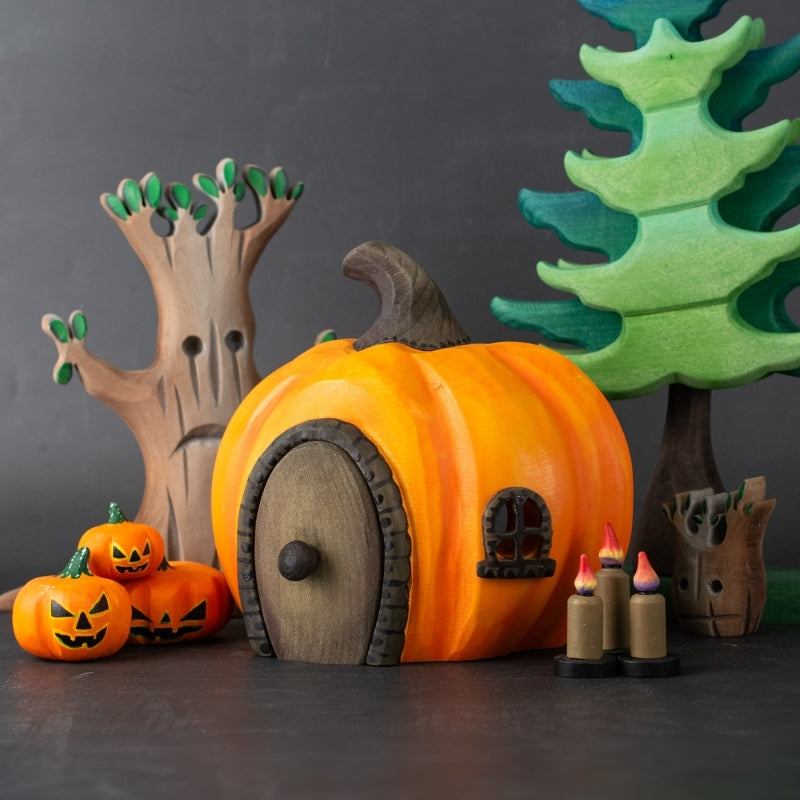 Halloween Pumpkin House