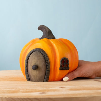 Halloween Pumpkin House