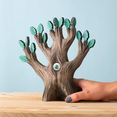 The Watching Oak Green