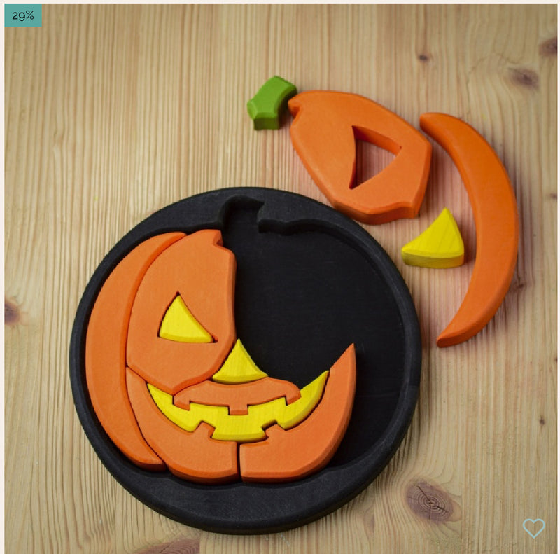 Round Halloween Puzzle Black