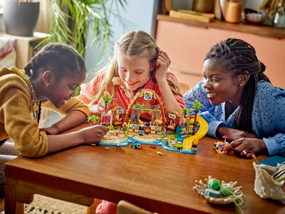 Lego Friends Family Vacation Beach Resort