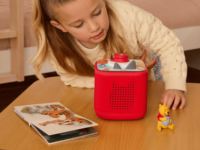 Disney Winnie the Pooh Toniebox 2 Play Set - Sunset Red