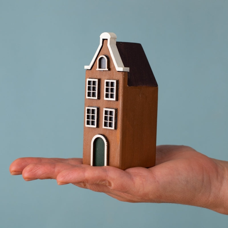 Leiden House - Light Brown