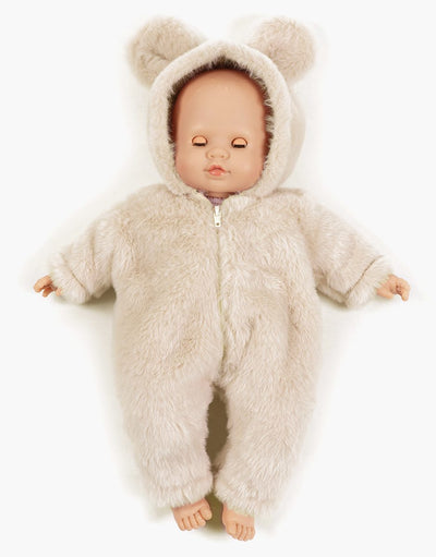 Emilie with sleeping eyes, in ecru faux fur Winnie the Pooh jumpsuit