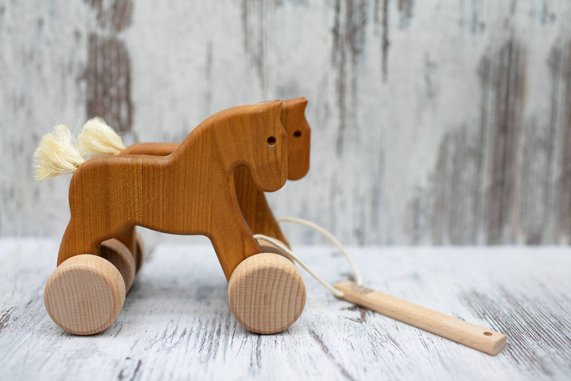 Double Jumping Horses Pull Toy, Natural