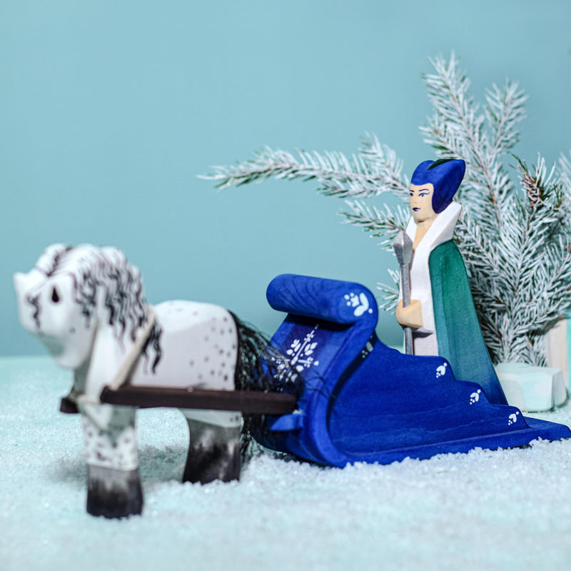 Snow Queen, Sleigh and White Horse Set