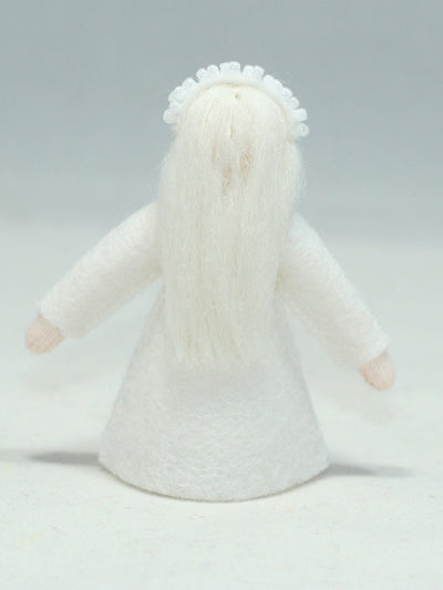 Winter Princess (miniature standing felt doll, theme hat)